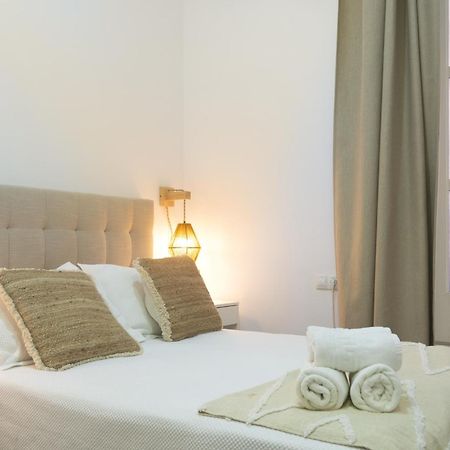 Apartamentos Casa Macias Cádiz Exteriör bild